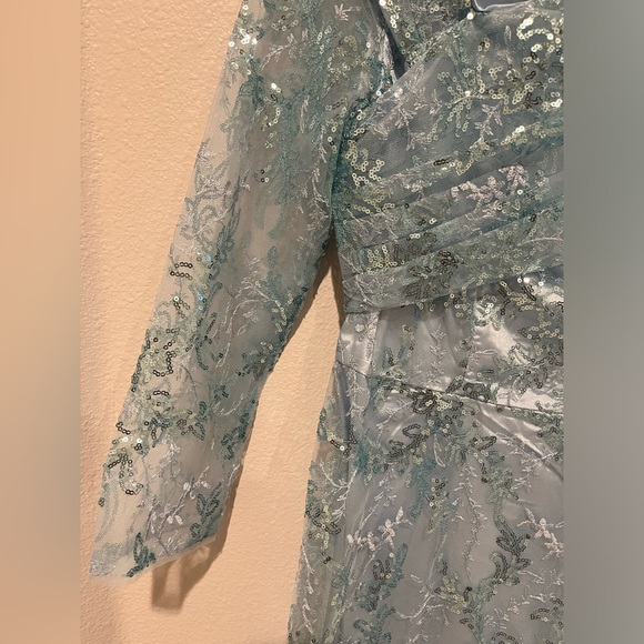Sequin Asymmetrical Neck 3/4 Sleeves Formal Dress Woman Formal Ball Gown. - Picture 4 of 10